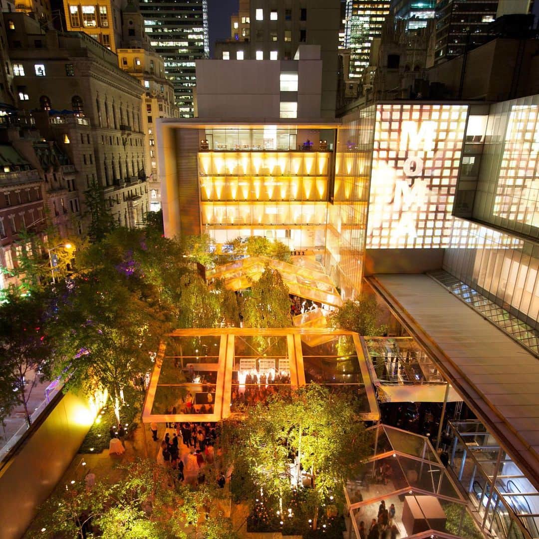 のインスタグラム：「Don’t miss an incredible evening at our #PartyintheGarden After-Party on Tuesday, June 4 featuring music by Maggie Rogers (@maggierogers) and DJ sets by The Knocks (@the_knocks) and Nina Sky (@yourfavoritetwins)! Tables and tickets are available at moma.org/partyinthegarden2019 (link in bio)」