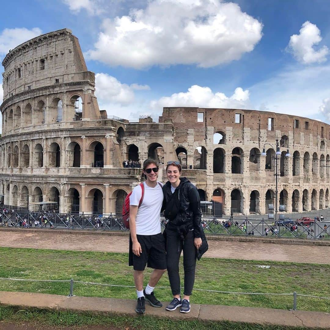 ジェイソン・ブラウンさんのインスタグラム写真 - (ジェイソン・ブラウンInstagram)「‪📸✨🇮🇹 #Vatican #TreviFountain #Pantheon #Colosseum #StPetersBasilica ‬」5月23日 1時35分 - jasonbskates