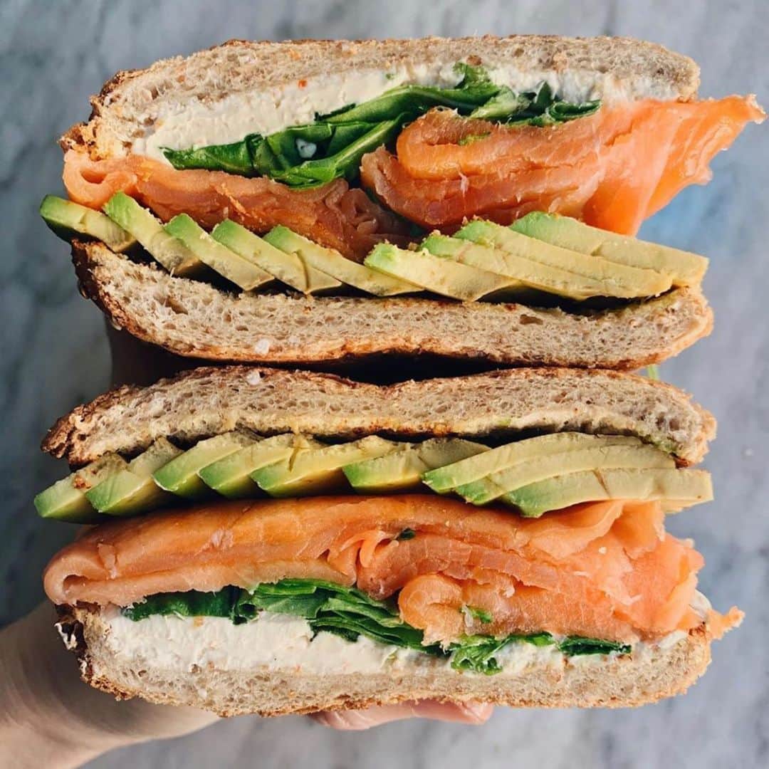Whole Foods Marketさんのインスタグラム写真 - (Whole Foods MarketInstagram)「Our second lunch will probably be this sandwich 🥪 from @peachonomics: Smoked salmon, veggie cream cheese, spinach and avocado.」5月23日 1時43分 - wholefoods