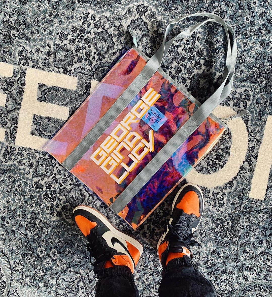 ジョージジーナ&ルーシーのインスタグラム：「Our Galaxy Flightbag is going to be released soon! We can’t wait to see you rocking the new designs 💯💯 • • • • • #georgeginalucy #outfit #details #sneakers #kicksonfore #bag #accessories #35mm #nike #jumpman #offwhite #offwhiterug #keepoff #hypebae #jordan #airjordan #vsco #vscocam #interiordesign #rug #ikea #hypebeast #highsnobiety #hsdailyfeature」
