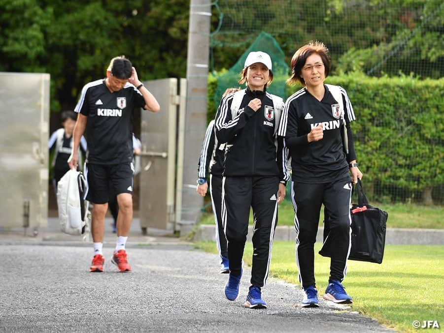 日本サッカー協会さんのインスタグラム写真 - (日本サッカー協会Instagram)「📸✌️😊✌️😊 ・ ＜FIFA女子ワールドカップフランス2019＞ なでしこジャパン🇯🇵試合日程  6/10 25:00 vsアルゼンチン🇦🇷 6/14 22:00 vsスコットランド🏴󠁧󠁢󠁳󠁣󠁴󠁿 6/20 04:00 vsイングランド🏴󠁧󠁢󠁥󠁮󠁧󠁿 📺フジテレビ系列、NHK BS、J SPORTSで生中継！ ・ #nadeshiko #世界のなでしこ #なでしこジャパン#FIFAWWC」5月23日 7時08分 - japanfootballassociation