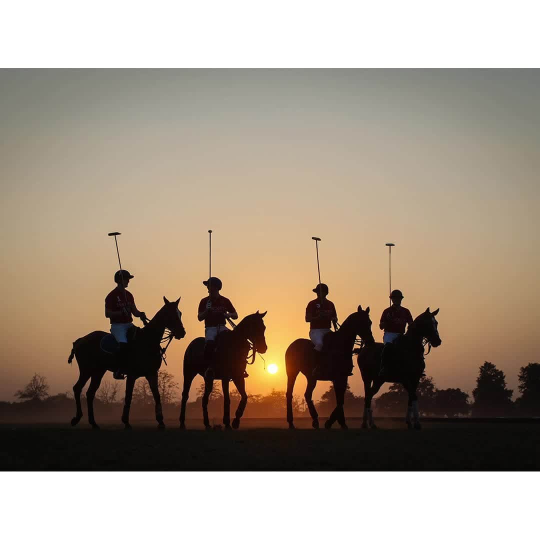 ハケットのインスタグラム：「JAIPUR POLO CLUB, BRITISH ARMY POLO TOUR, 2017 SAM CHURCHILL  Hackett London are proud to present the first ever retrospective of Polo this 23rd May at Christie's Auction House, London, with photographs by @samuelmchurchill.  @samuelmchurchill reportage style has made his photography much sought after by clients all over the world. Notably, Churchill has forged strong relationships with a number of polo teams and clubs, and is frequently asked to shoot polo matches on different continents. #HackettXPolo150 @BritishArmyPolo」