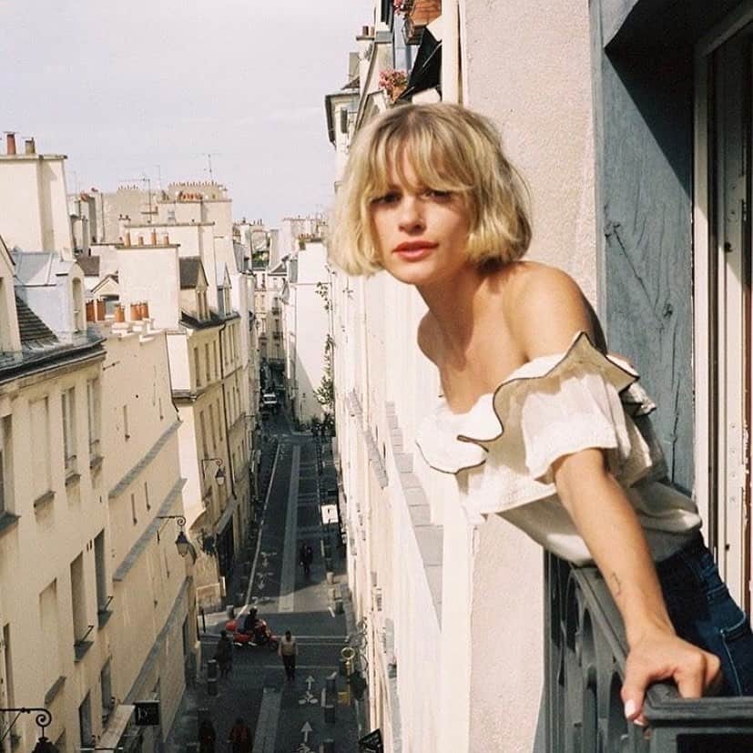 Anthropologieさんのインスタグラム写真 - (AnthropologieInstagram)「Checking out the Parisian view ✨ Photo via @zoelaz (link in profile to shop)」5月23日 2時03分 - anthropologie