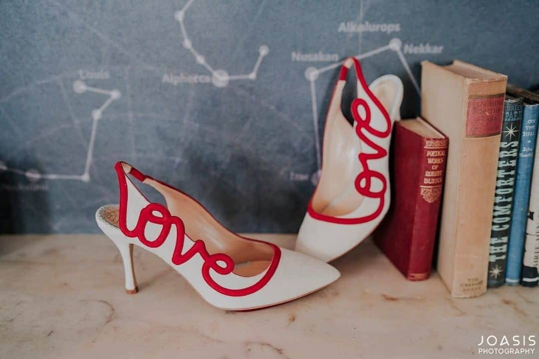 ミナさんのインスタグラム写真 - (ミナInstagram)「How sweet are these wedding shoes of one of our lovely brides?! WE ARE IN LOVE 😍 Katherine wore them with our Gaia dress.  What do you think of adding a little red touch to your wedding outfit? Check out @charlotteolympia to find more of these sweet things.  Photography: @joasis_photography . . . . #Wedding #Wedding2019 #Wedding2020 #WeddingDress #WeddingGown #SustainableWedding #VintageInspiredDress #VintageWedding #DIYWedding #SustainableFashion #love #Engaged #BrideToBe #Bride #IndieBrideLondon」5月23日 2時25分 - indiebride.london