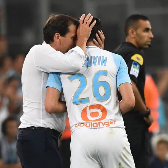 フロリアン・トヴァンのインスタグラム：「Coach @rudigarciaoff ,  Je vous remercie pour ces 2 ans et demi à vos côtés . Je vous souhaite une bonne continuation et le meilleur pour la suite 🙏🏻」
