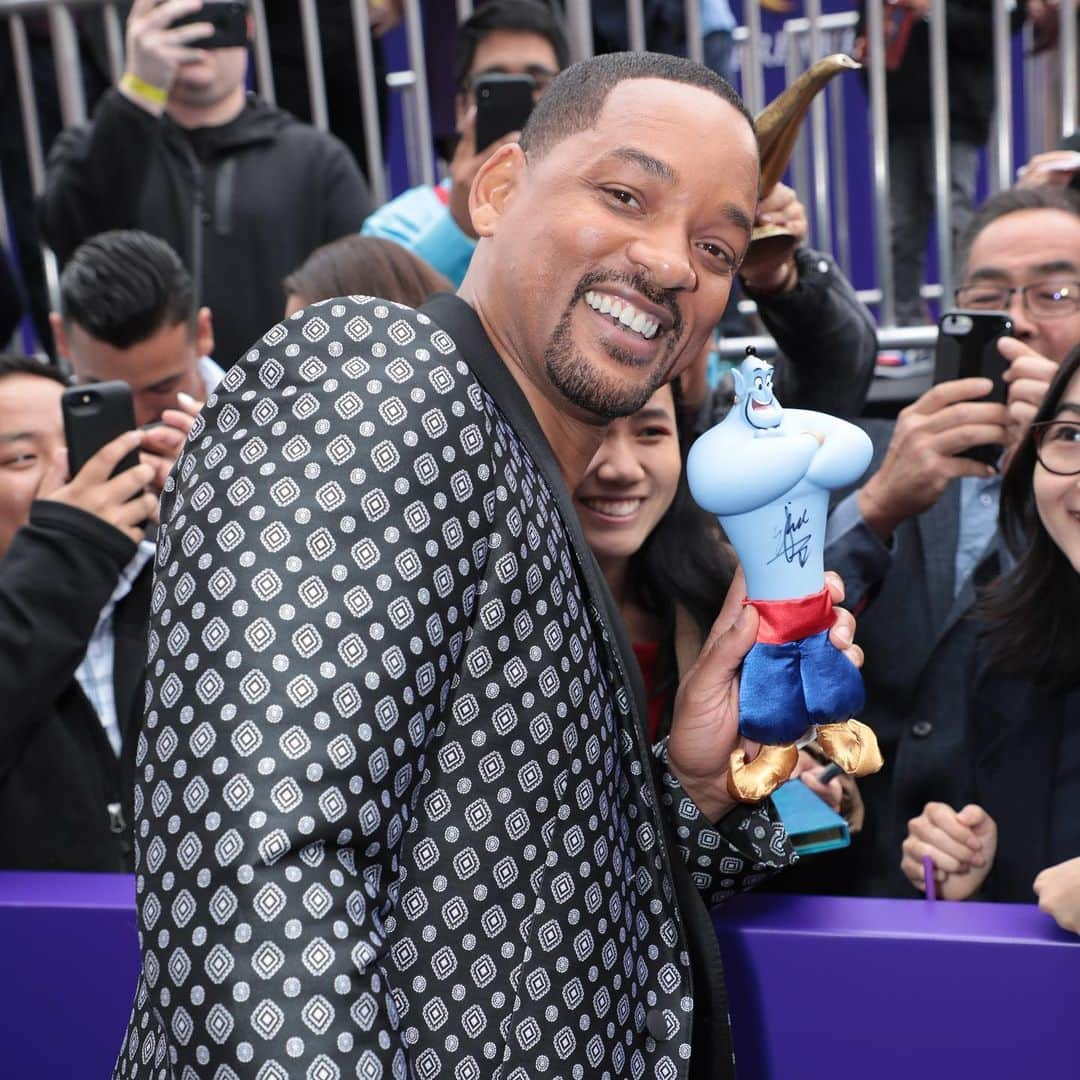 Walt Disney Studiosさんのインスタグラム写真 - (Walt Disney StudiosInstagram)「The cast and filmmakers of Disney’s #Aladdin make wishes come true at last night’s World Premiere in Hollywood!」5月23日 2時47分 - disneystudios