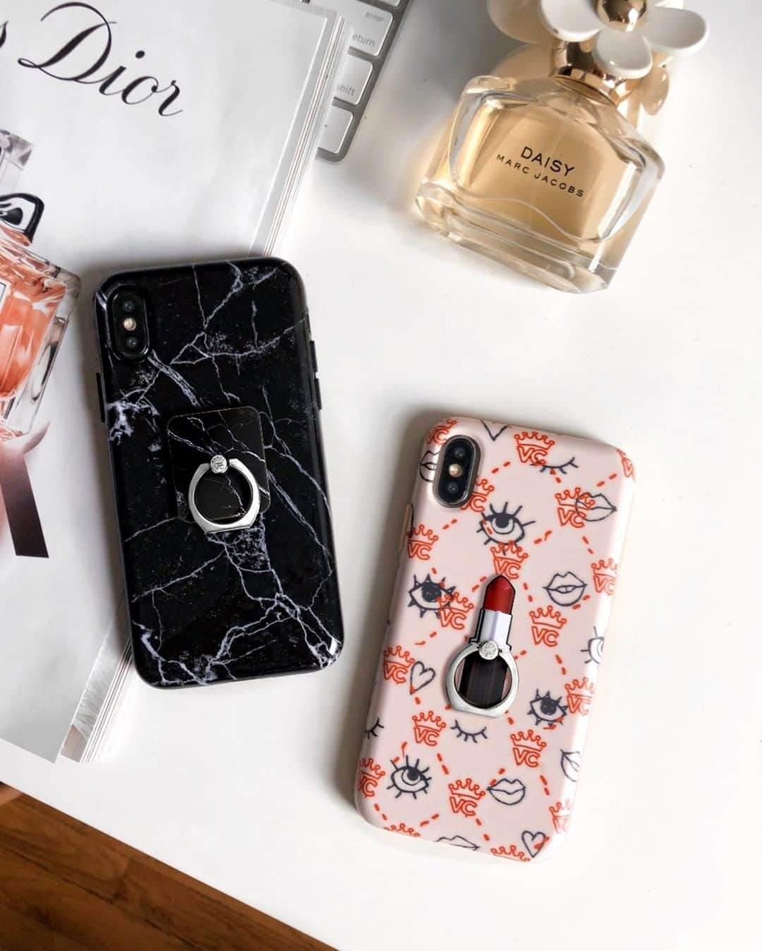 VELVETCAVIARさんのインスタグラム写真 - (VELVETCAVIARInstagram)「Which case are you?⠀⠀⠀⠀⠀⠀⠀⠀⠀ ⠀⠀⠀⠀⠀⠀⠀⠀⠀ 1️⃣ Black Marble⠀⠀⠀⠀⠀⠀⠀⠀⠀ 2️⃣ VC Logomania⠀⠀⠀⠀⠀⠀⠀⠀⠀ 3️⃣ BOTH ⠀⠀⠀⠀⠀⠀⠀⠀⠀ Share your number below 👇 mix and match our grip rings. Get yours @velvetcaviar. #velvetcaviar」5月23日 3時02分 - velvetcaviar