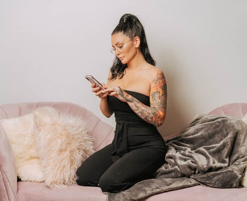 ジェイワウさんのインスタグラム写真 - (ジェイワウInstagram)「The best time to call me is text message 🤷🏽‍♀️ (jumpsuit: @fashionnova) #ad」5月23日 3時28分 - jwoww