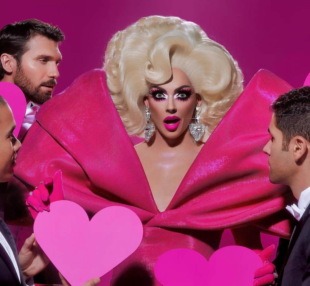 Anastasia Beverly Hillsさんのインスタグラム写真 - (Anastasia Beverly HillsInstagram)「Some boys romance Some boys slow dance That's all right with me If they can't raise my interest then I Have to let them be - Madonna “Material Girl”  #ABHxAlyssaEdwards」5月23日 3時55分 - anastasiabeverlyhills