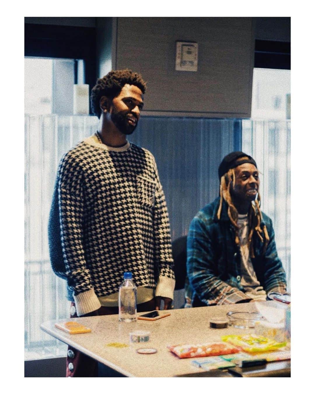 オバディア&サンズのインスタグラム：「In good spirits.  @bigsean in the houndstooth sweater. Coming this Fall.」