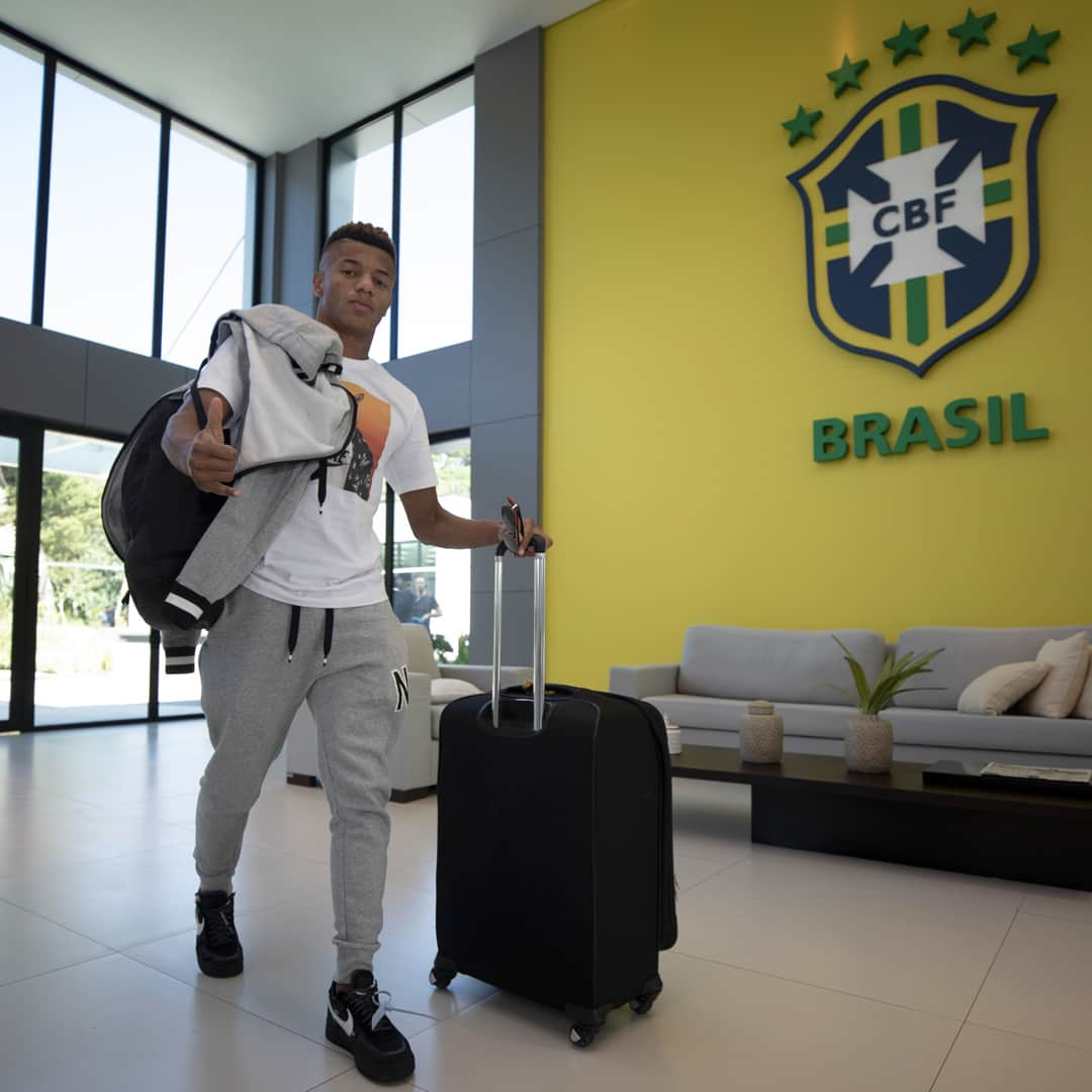 サッカー ブラジル代表チームさんのインスタグラム写真 - (サッカー ブラジル代表チームInstagram)「David Neres também já está na Granja e começou os trabalhos com foco total na Copa América! 💪⚽🇧🇷 ⠀ Tem mais convocado chegando em breve. Fique ligado! ⠀ Foto: @lucasfigfoto / CBF」5月23日 4時56分 - cbf_futebol