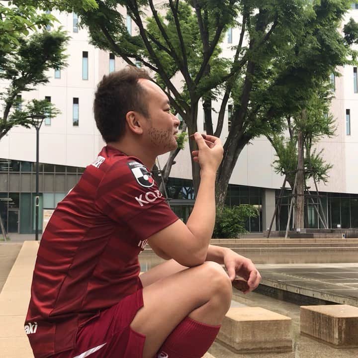 アイアム野田のインスタグラム：「やばいよ！今日最高気温２９℃だよ！チョコ溶けちゃうよ #今日は何の日 #チョコチップクッキーの日 #イニエスタ #アイアム野田 #鬼ヶ島」