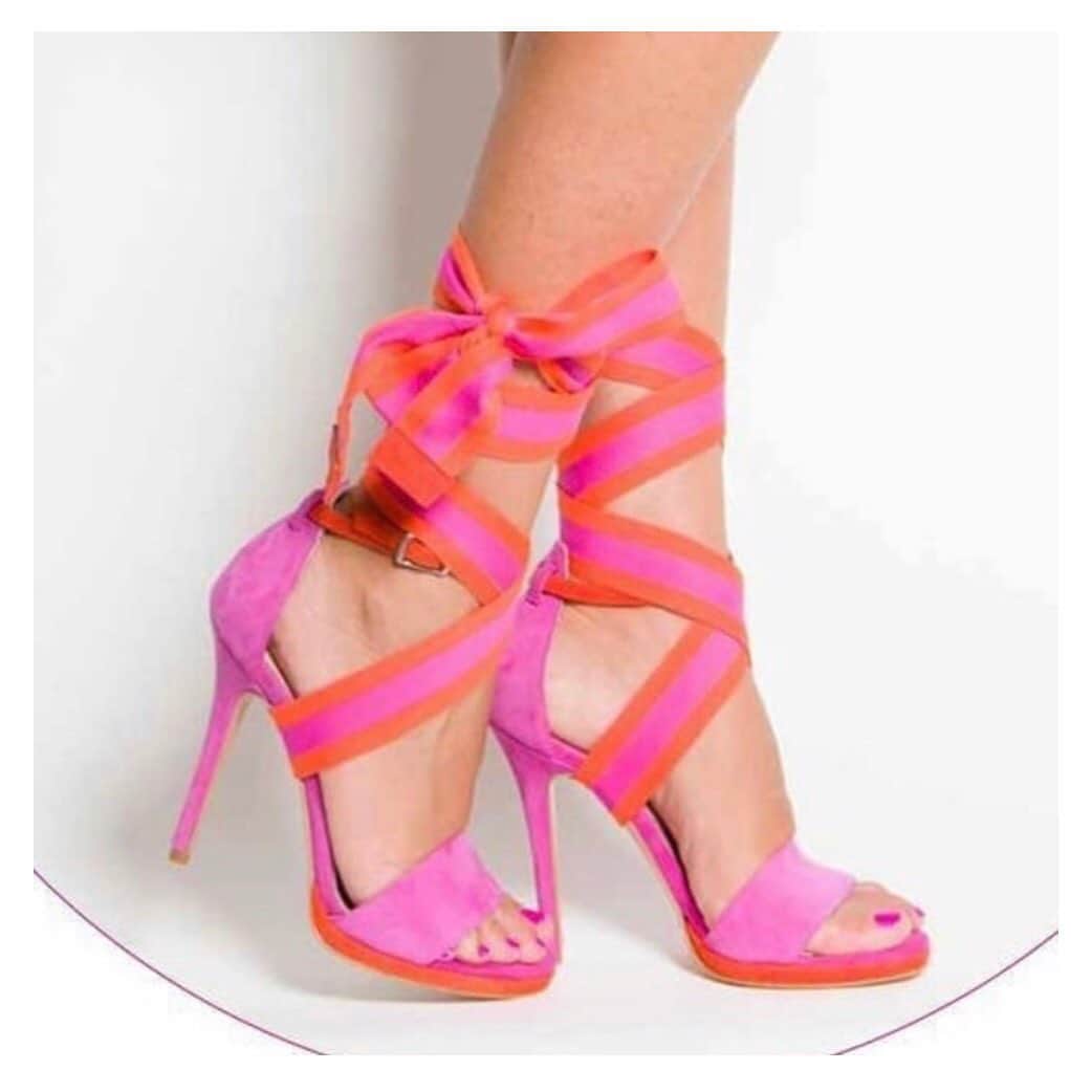 イズロさんのインスタグラム写真 - (イズロInstagram)「#islo #isloisabellalorusso #isloshoes #shoes #sandals #sandali #suede #bicolore #band #fusciacca #heels #tacchi #tacchialti #highheels #fashion #style #shoesaddict #shoeslover #shopping #shoponline #shoppingonline #madeinitaly #soraya #staytuned」5月23日 5時10分 - islo_isabellalorusso