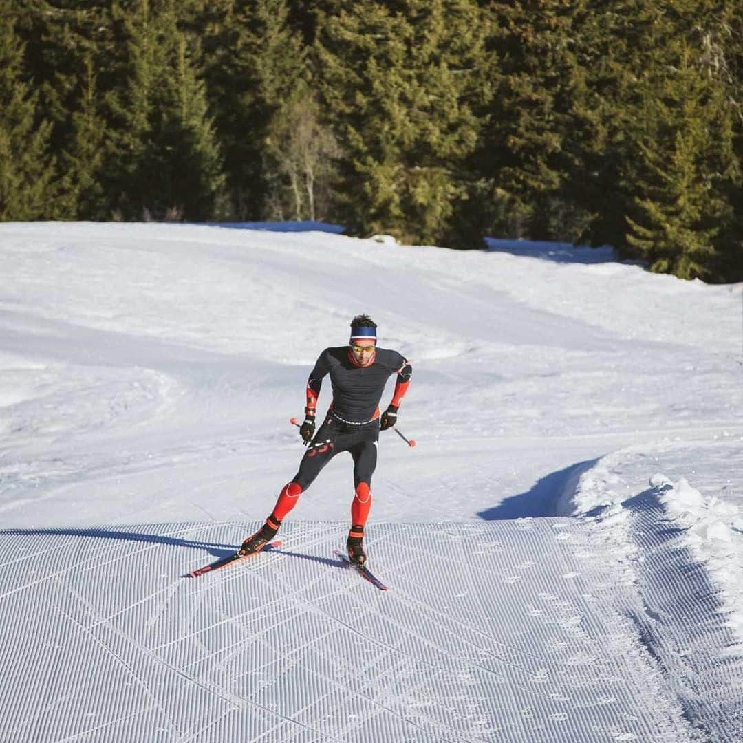 ロシニョールさんのインスタグラム写真 - (ロシニョールInstagram)「@martinfourcade at his top with the Infinity Compression top and pant. #anotherbestday @rossignonordic 📷 @vanessandrieux」5月23日 15時00分 - rossignol