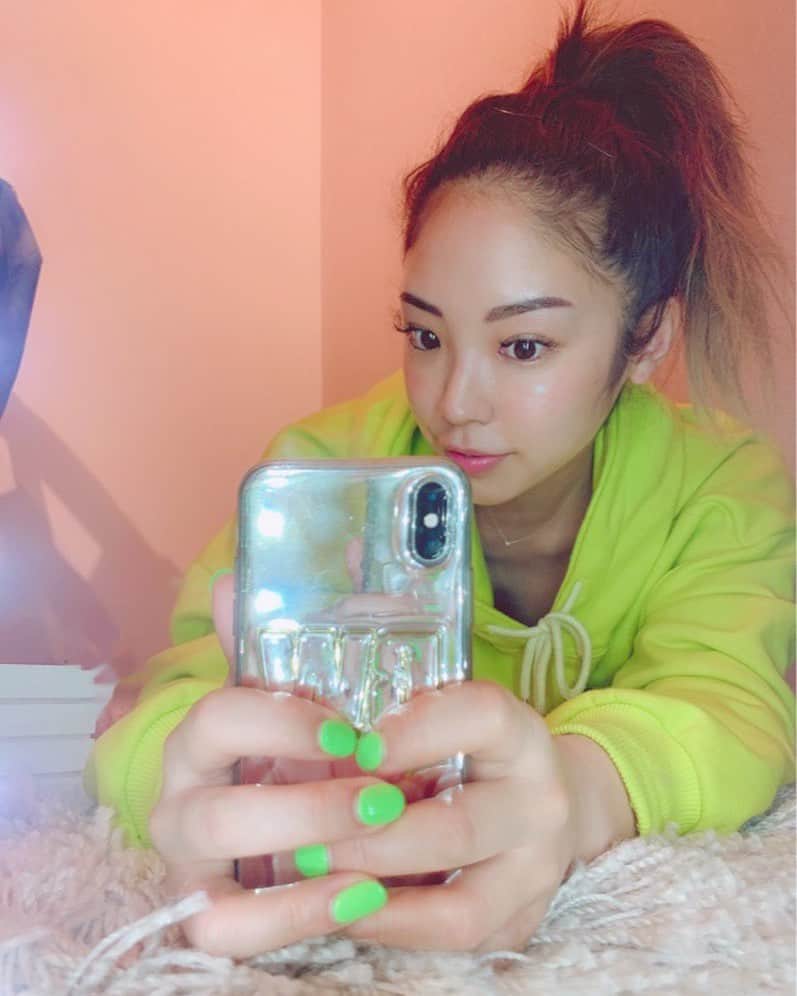 Linaのインスタグラム：「2回目のアートメイクをしてきたよ💚  こちら終わってすぐの眉です💁🏽‍♀️ ゴッドハンド @hii_artmake さんに今回も任せきりで、お話ししてたらあっとゆう間に終わった🐸💚. 馴染むのが楽しみ💚 . @shibuyamori🐸. 💚@beep_ss  #渋谷の森クリニック #眉毛アートメイク #4D」