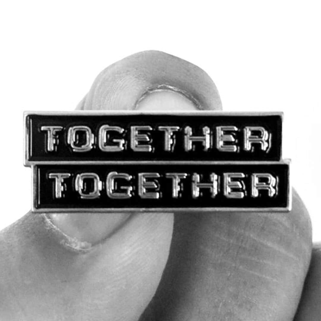 JOURNAL STANDARDさんのインスタグラム写真 - (JOURNAL STANDARDInstagram)「【 5/24(Fri)18：00~ “Together Together” LAUNCH EVENT at JOURNAL STANDARD 表参道】 . Mark Oblow（マーク・オブロー）と Yong-ki Chang（ヨンキー・チャン）によるアートスケートブランド「Together Together」が、5月24日(金)より、JOURNAL STANDARD 表参道にてローンチが決定。 . これを記念して、アーティスト本人による手刷りTシャツやドローイング入りスケートボードを限定販売する ローンチイベントを開催致します。 . 当日に T シャツをご購入いただいたお客様には、先着で 7インチ × 7インチの Mark Oblow によるドローイングアートをプレゼント。 . 是非、この機会に お立ち寄りください。 . 〈 開催日時 〉 5月24日（金）18：00~21：00 〈 開催場所 〉 JOURNAL STANDARD 表参道 〈 DJ 〉 Yoppi . 詳細はハイライト "Men's ShopEvent" または公式 BLOG から http://bit.ly/30C18yz . . @markoblow @ykc @together__together @equaldist @dictor_kimi @rvca  @yoshifumiegawa @jsomotesando . . #ジャーナルスタンダード #ジャーナルスタンダード表参道 #journalstandard  #jsomotesando #baycrews #japantogethertogether #markoblow #equaldist #yoshifumiegawa」5月23日 16時08分 - journalstandard.jp