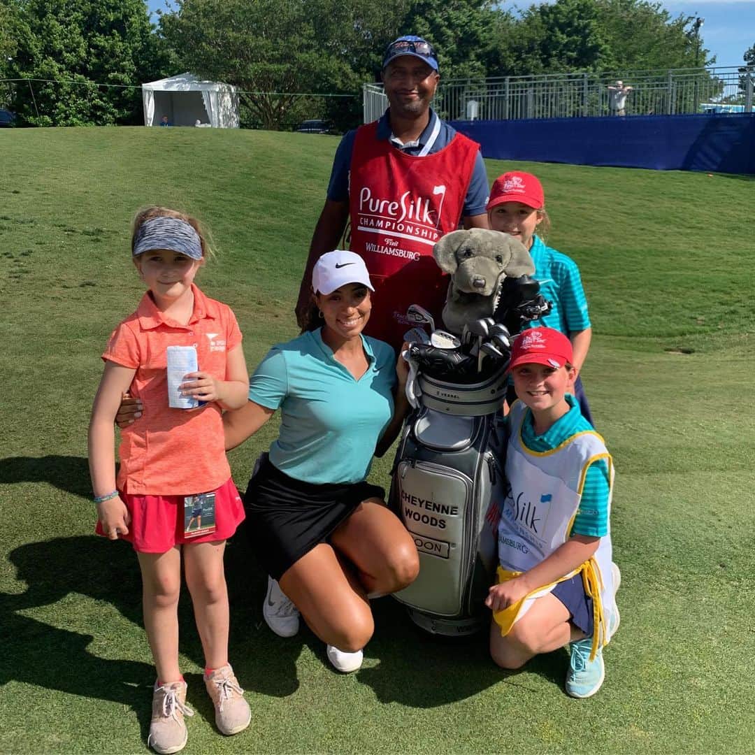 シャイエン・ウッズのインスタグラム：「Had a few extra caddies with me today at @kingsmillresort ! Excited for the week here in Williamsburg.」