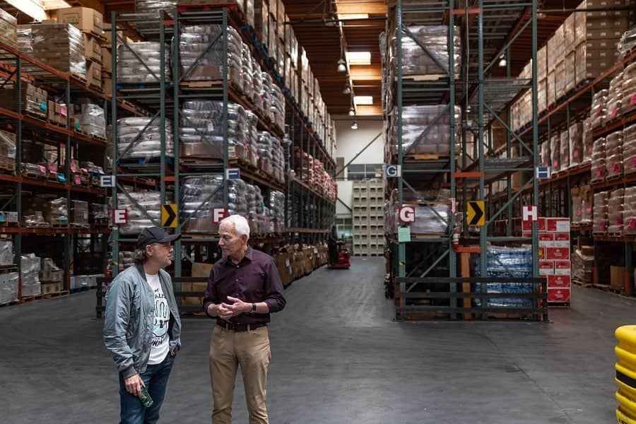 メタリカさんのインスタグラム写真 - (メタリカInstagram)「For his part in the #AWMH Day of Service, @larsulrich stopped by @sfmfoodbank to lend a hand sorting produce and thank all the awesome fans who pitched in with him. #MetallicaGivesBack ・・・ #Repost @larsulrich ・・・ What an incredible day! ・・・ The Metallica family gives back all across America.  Thank you to everybody who came out and gave their time, rolled up their sleeves and got involved in today’s @AllWithinMyHandsFoundation’s Day of Service. I’m so proud of all of you and how we showed the world that we can contribute and make a difference. ・・・ I spent a few hours today at the @SFMFoodBank here in the Bay Area, and like last year felt both welcome and humbled to be a part of the amazing team. Thanx again to Paul and Mark and the rest of the awesome gang at the San Francisco-Marin Food Bank, and once more, a giant “Fuck Yeah” to all the volunteers who came out and “Hey again” to everyone I met and said hello to. ・・・ Never been prouder to be part of the Metallica family! ・・・ #wanna #MetallicaGivesBack #AWMH」5月23日 7時38分 - metallica