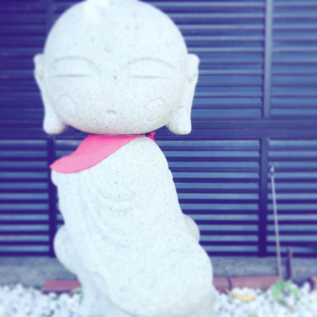 のインスタグラム：「#statue #jizo #jizostatues #お地蔵さん #kawaii #prayer」