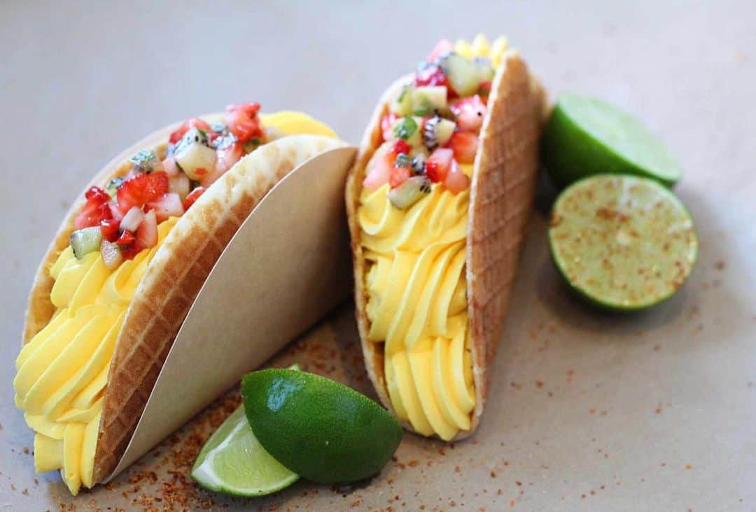 DOMINIQUE ANSEL BAKERYさんのインスタグラム写真 - (DOMINIQUE ANSEL BAKERYInstagram)「When in LA. 😎 Our Mango Passion Fruit Soft Serve Taco at @dominiqueansella, with tropical mango passion fruit soft serve swirled into a honey tuile waffle “shell,” topped with strawberry kiwi mint salsa and a lime wedge on the side. 😎🍪🌮🍦Starts this Friday 5/24. @thegrovela #icecream #softserve」5月23日 8時17分 - dominiqueansel