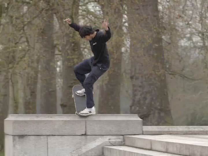スラッシャーのインスタグラム：「👉🏽 @t0mkn0x & @trauxhonz in London for @nbnumeric 🏛 Filmed by @jakeleger_」