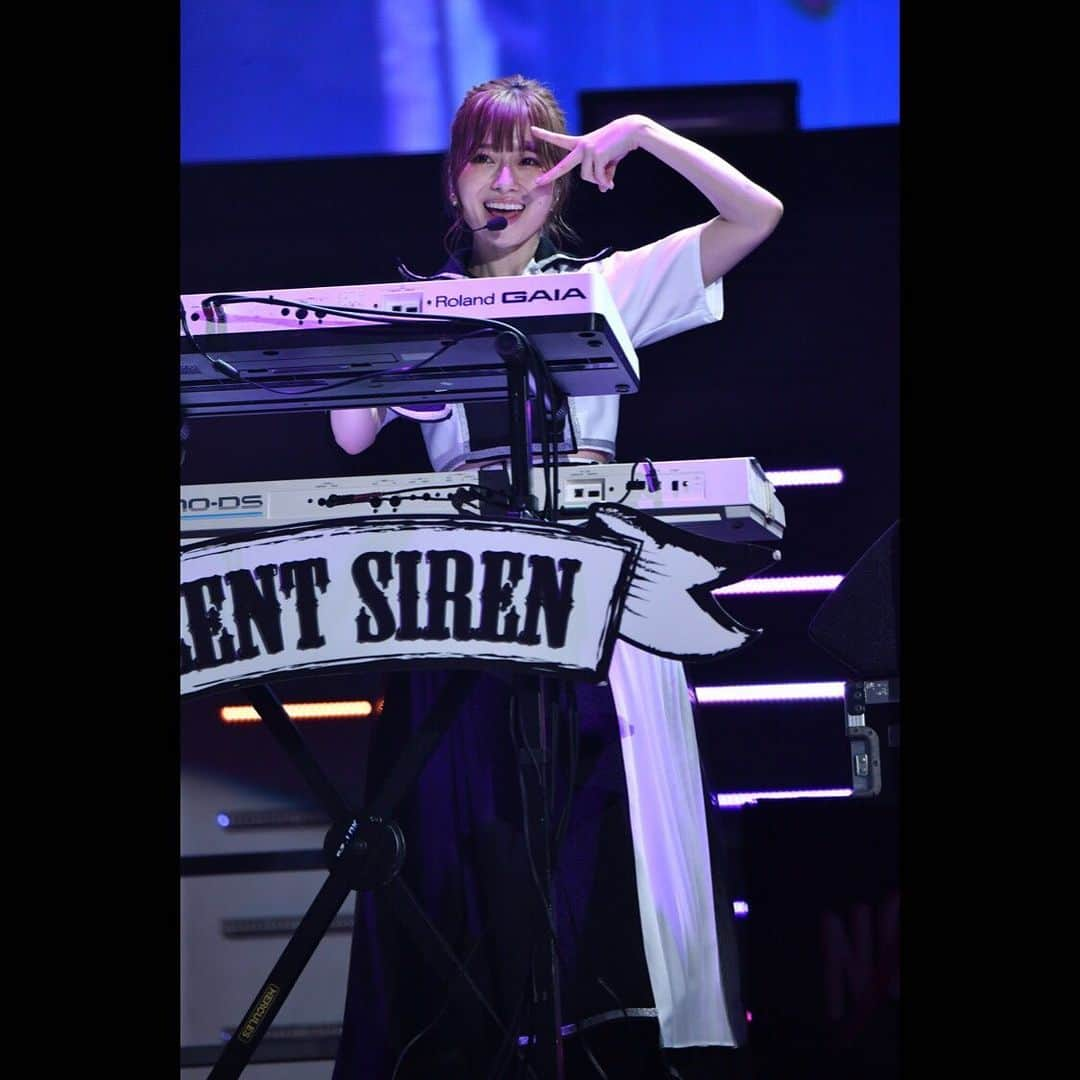 SILENT SIRENさんのインスタグラム写真 - (SILENT SIRENInstagram)「. 2019.05.18.19 LIVE photo📸 NGNC@メットライフドーム ゆかるんshot🎹」5月23日 10時20分 - silentsiren_official