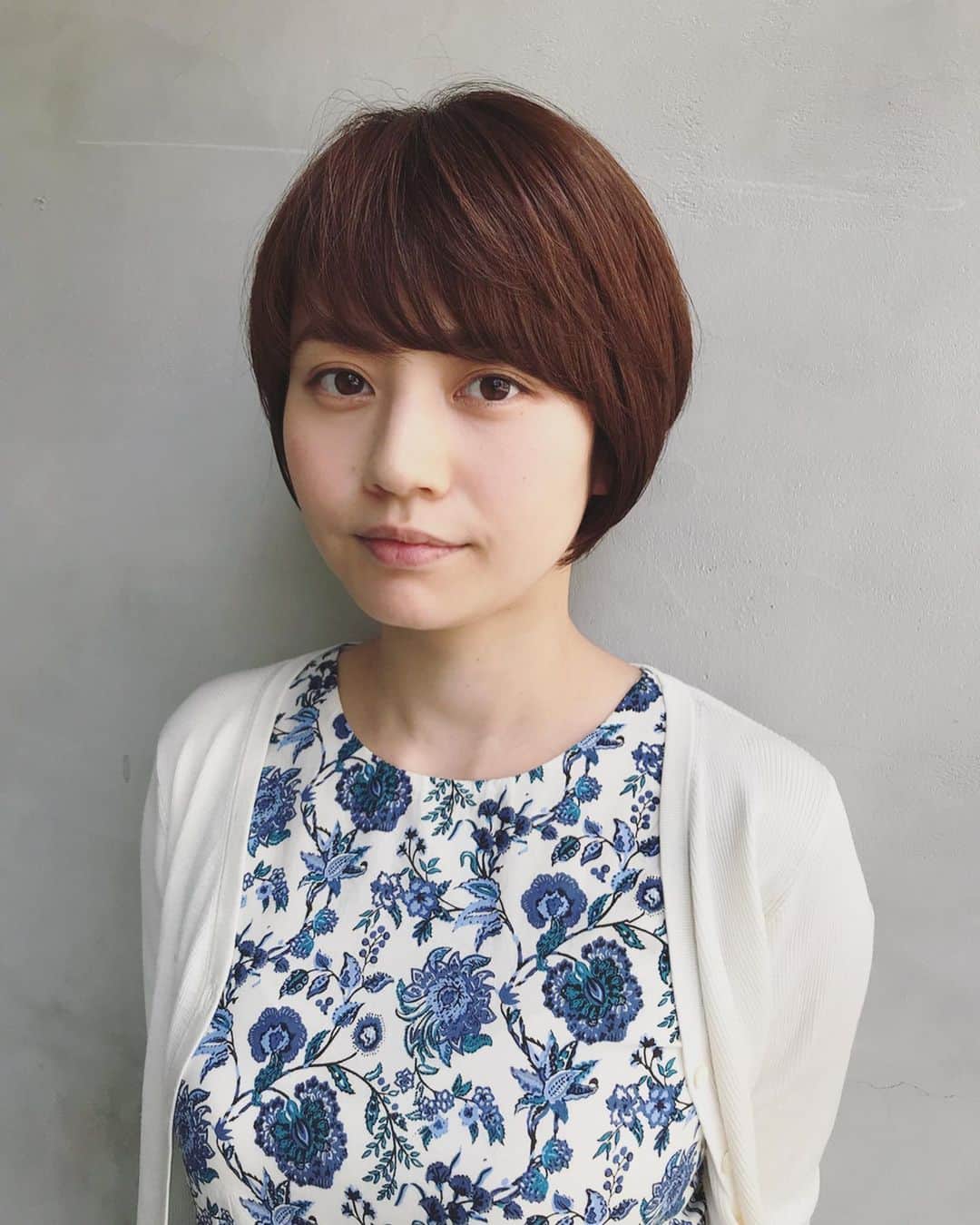 野口和弘のインスタグラム：「王道ショートボブを切ってみた。 . #cieca.#hairstyle#haircolor#shorthair #bobhair#longhair#fashion #hairarrange#ショートボブ#ショートヘア#ボブスタイル#グラボブ#ボブウルフ#オレンジュ#ハイライト#ハイトーン#ブリーチ#グレージュ#ヘアアレンジ#グラデーションカラー#シースルーバング#アクセサリーバング#ヘアカラー#ヘアカタログ #ヘアセット#外国人風#表参道#原宿#美容室」