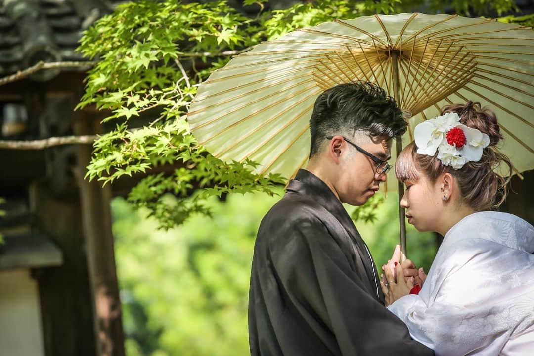 Decollte Wedding Photographyさんのインスタグラム写真 - (Decollte Wedding PhotographyInstagram)「🍀Fresh greenery season🌿﻿ ﻿ Beautiful greenery is available in summer🌻﻿ ﻿ ［ Kyoto Yasaka pagoda 八坂の塔 ］﻿ ［ Kyoto Zuishin-in 随心院 ］﻿ ﻿ Photo by @y_yamamura_tvb﻿ ﻿ @studiotvbkyoto﻿ @decollte_weddingphoto﻿ @decollte_weddingstyle﻿ ﻿ #Japan #kyoto #weddingphotography #prewedding #japanprewedding #preweddingshoot #weddingdress #summer #love #greenery #Yasaka #婚紗 #婚紗攝影 #八坂 #海外婚紗 #花嫁 #唯美 #夏天」5月23日 10時58分 - d_weddingphoto_jp