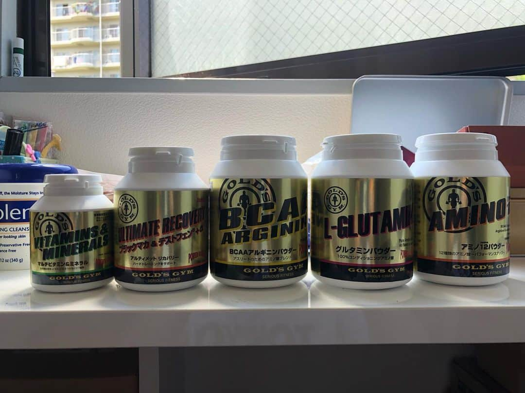 那須川天心さんのインスタグラム写真 - (那須川天心Instagram)「回復薬グレート #GOLDGYM #AMINO12 #GLUTAMIN #BCAA #ULTIMATERECOVERY #VITAMIN」5月23日 11時53分 - tenshin.nasukawa