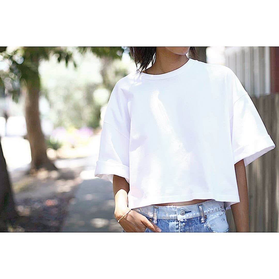 Bshop officialさんのインスタグラム写真 - (Bshop officialInstagram)「#thenewhouse tomboy tee solid color ¥16,000+tax stripe color ¥17,000+tax  #19ss #bshop #bshop_official」5月23日 12時25分 - bshop_official