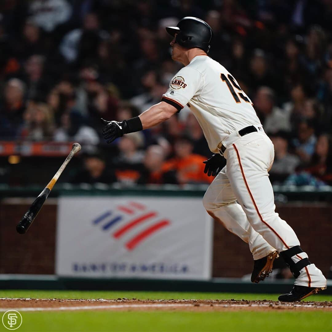 サンフランシスコ・ジャイアンツさんのインスタグラム写真 - (サンフランシスコ・ジャイアンツInstagram)「Tyler Austin hits it OUTTA HERE! #SFGiants」5月23日 12時45分 - sfgiants