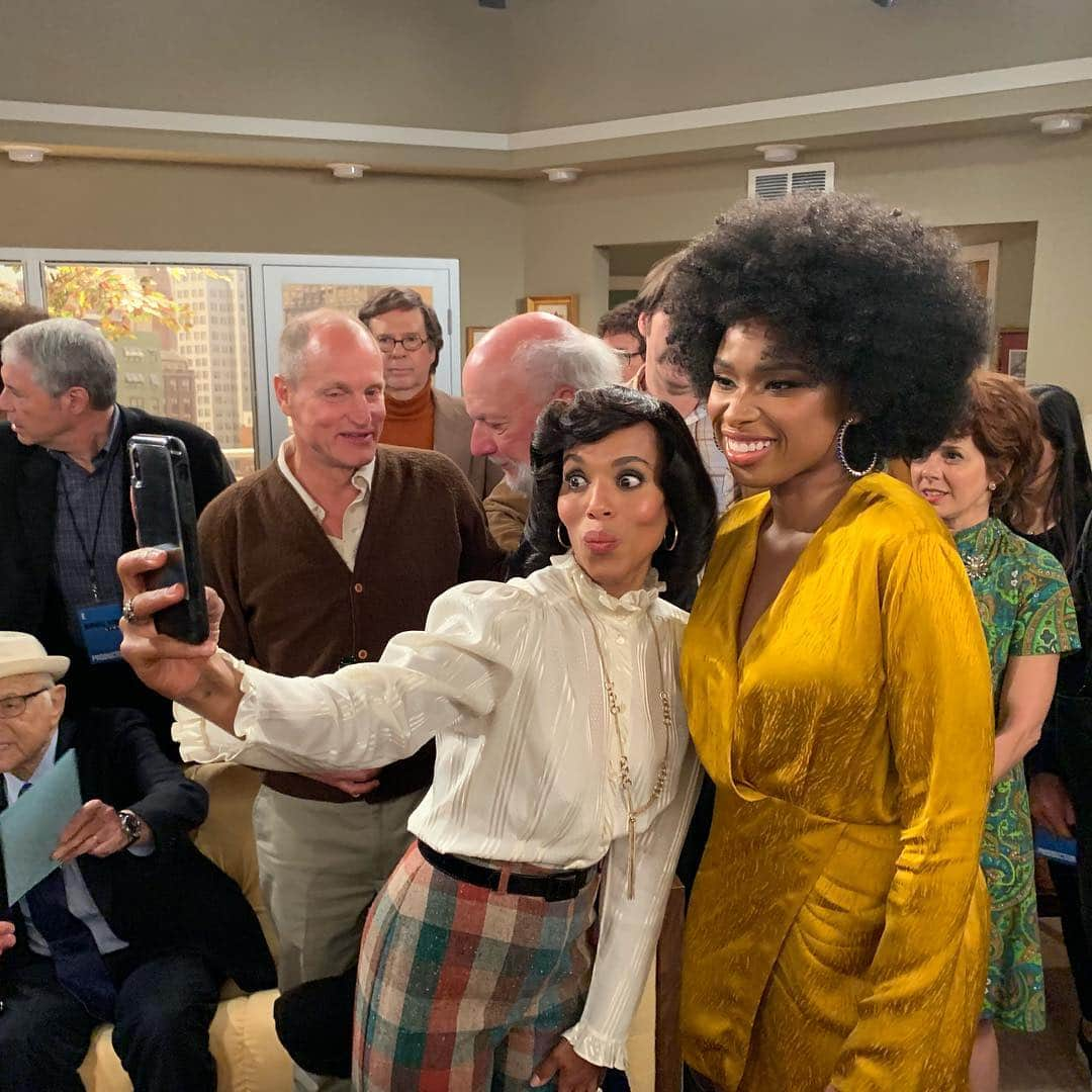 ジェニファー・ハドソンさんのインスタグラム写真 - (ジェニファー・ハドソンInstagram)「While on the set of @abcnetwork #thejeffersonstvshowlive」5月23日 13時14分 - iamjhud