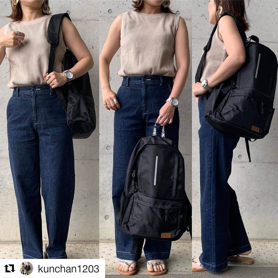 ショップにこにこさんのインスタグラム写真 - (ショップにこにこInstagram)「#Repost @kunchan1203 (@get_repost) ・・・ @shopnikoniko さん のリュック。 ・ ・ これ、すごい使いやすくて 大きすぎず小さすぎずで◎ ・ 子供いるママさんにも◎ ・ そして、 リュックの表面の白い線が反射光だし USBついてるから 外で充電とかもできるんです·͜·♡ ・ 夜やくらいとこ通るときに最適⸜(*ˊᗜˋ*)⸝⋆* ・ ・ ・そして、 @shopnikoniko さんでは ・ ＼ZOZOTOWN店限定！／ 新作リュックがタイムセール 発売記念で なんと3,542円 → 1,999円！ ・ ・ セール期間→5/23 13:00～5/24 23:59 ・ ・ ぜひこの機会にお得に 新作リュックをゲットしてね⸜(*ˊᗜˋ*)⸝ ・ ・ ・ ・ #ショップにこにこ_zozotown #ロカリ#ママリ#ママコーデ#お洒落な人と繋がりたい#おしゃれさんと繋がりたい#おちびコーデ#おちびさんと繋がりたい#mineby3mootd#スナップミー#ootd#ootdfashion#mamgirl#リュック#プチプラ#プチプラコーデ#ユニクロ#上下ユニクロ」5月23日 13時11分 - shopnikoniko