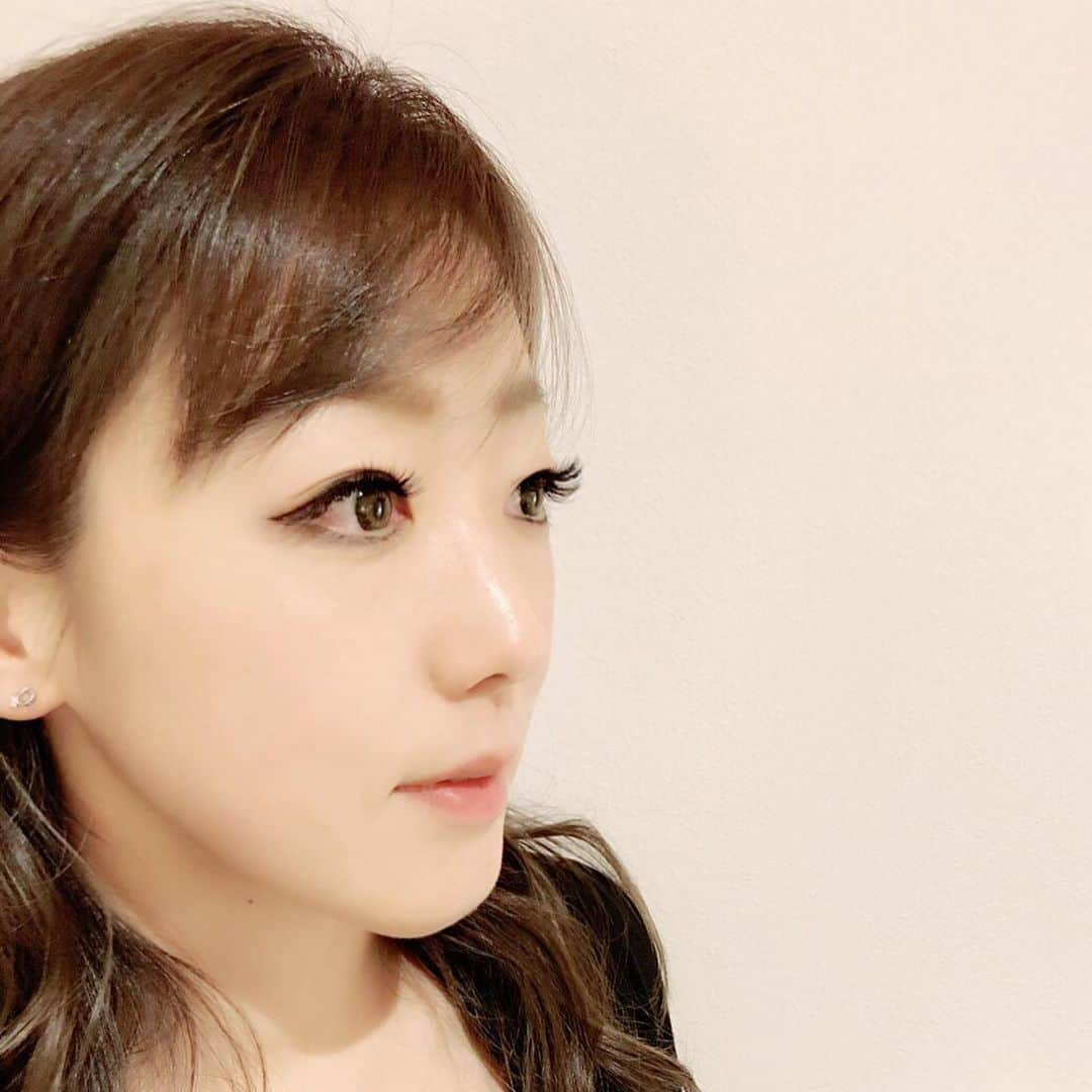 村主章枝さんのインスタグラム写真 - (村主章枝Instagram)「今回もEyelaさんで、お願いしました。 今週末、ダンスの大会があるので、前回よりも長めのものにしていただきました！ いつもありがとうございます😊 https://eyela.jp/grand-eyela/ #eyela #eyedresser  #eyelashsalon  #マツエク」5月23日 13時21分 - fumie.suguri