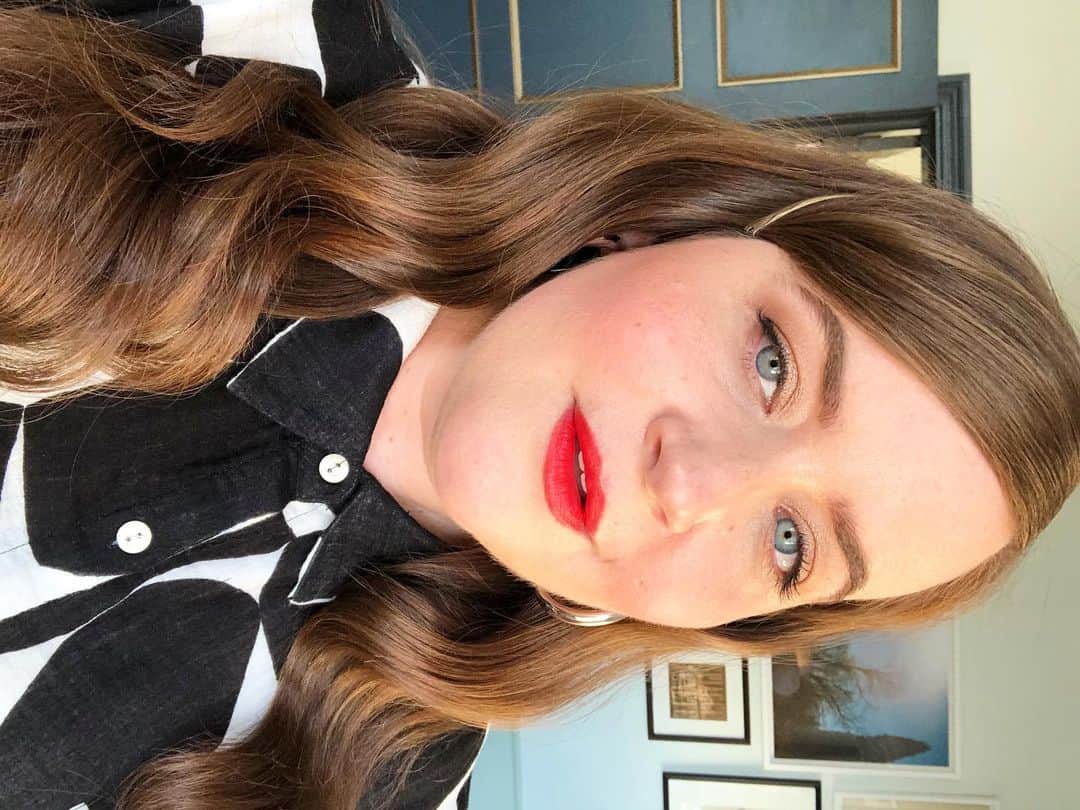 エイディー・ブライアントのインスタグラム：「natural, effortless, toxic, hollywood cutie on the town for the @televisionacad」