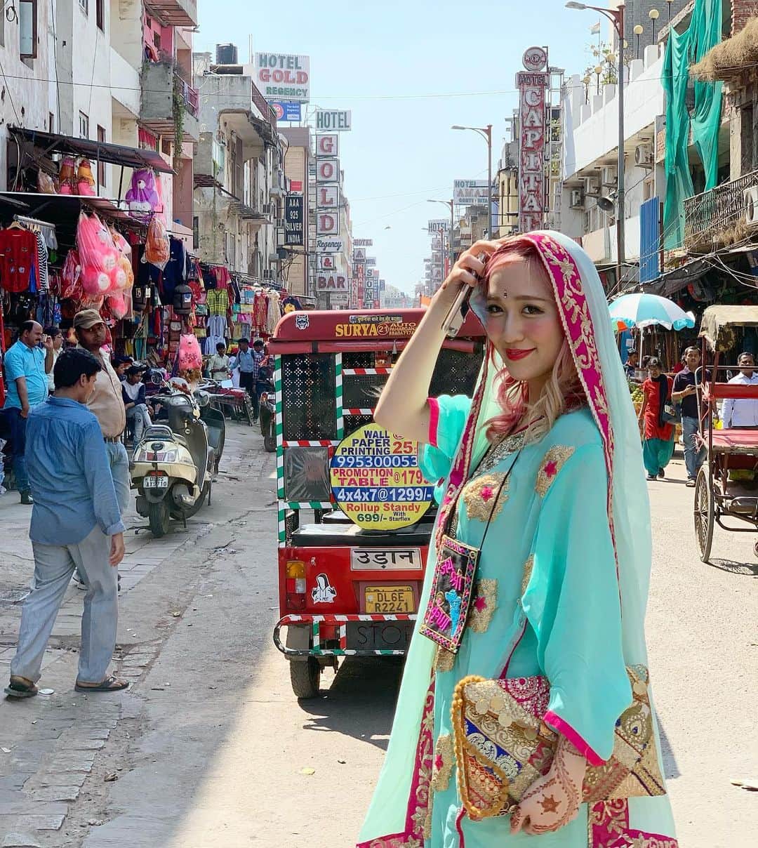 Yumikaさんのインスタグラム写真 - (YumikaInstagram)「インドの写真だけで1冊写真集作りたいレベルで良い。老後に暇になったら作ろう、うん。🇮🇳🌸 . #newdelhi #olddelhi #instatravel #タビジョ #旅女子 #インド #インド旅行」5月23日 13時29分 - yuminem923