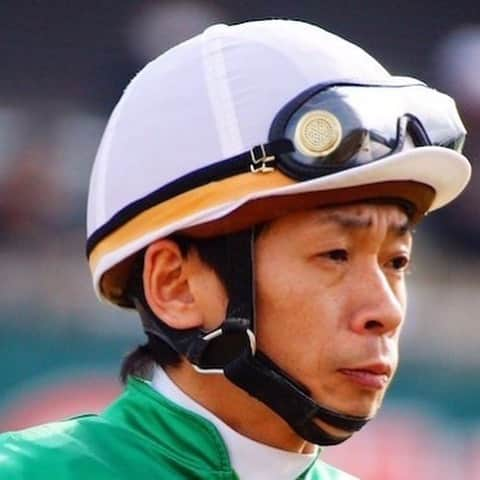 池添謙一さんのインスタグラム写真 - (池添謙一Instagram)「今年も日本ダービーに乗れます🏇 前走と違って、現状の段階では今までで1番いい状態と感じました！ 人気はないけど頑張ります👍  後、同期3人がダービーに騎乗します！ 競馬の祭典に3人乗ります！凄い事やと思うし本当に嬉しい😆  #日本ダービー #サトノルークス #酒井学 #竹之下智昭  目黒記念も忘れてませんよ笑笑 ブラストワンピースと全力で頑張ります🏇」5月23日 14時18分 - kenchan.0723