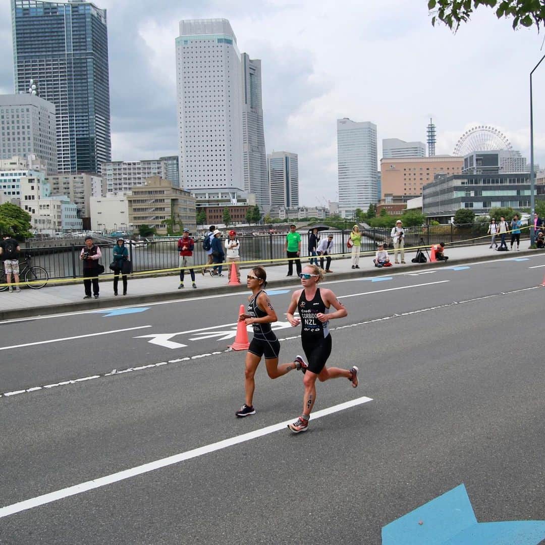 The Japan Timesさんのインスタグラム写真 - (The Japan TimesInstagram)「Yuko Takahashi came up with her best result ever in the World Triathlon Series circuit, finishing finished fourth in Saturday’s women’s elite competition in Yokohama. The event — which includes 40-km biking, 10-km running portions and 1.5-km swimming portions — took Takahashi 1 hour, 53 minutes and 38 seconds to complete. (Kaz Nagatsuka photos) . . . . . . #Japan #Yokohama #sports #running #marathon #triathlon #Olympics #日本 #横浜 #スポーツ #オリンピック #五輪 #ランニング #マラソン #トライアスロン #🚴‍♀️」5月23日 14時25分 - thejapantimes