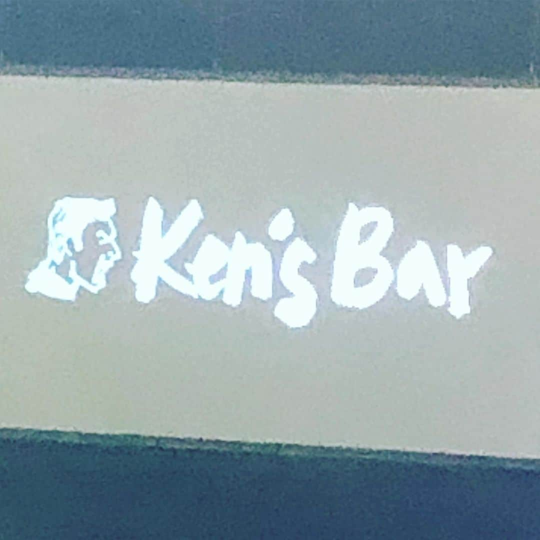 阿部洋子さんのインスタグラム写真 - (阿部洋子Instagram)「♥ 久々にKen's Barへ。 相変わらずよきお店🎶 １曲目から涙。 いつもデトックスがわりになってしまう歌声。 あいみょんも天才！ステキコラボだったなぁ。 よき夜\(◡̈)/ #平井堅  #kensbar  #20thanniversary  #あいみょん  #亀田誠治  #エレジー を何度もリピ😝」5月23日 14時28分 - hirocoring