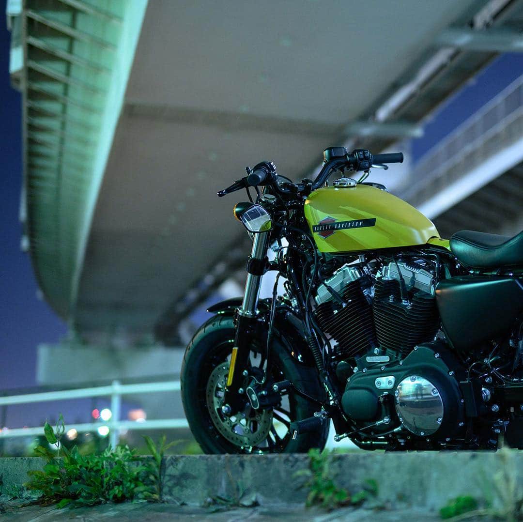 Harley-Davidson Japanさんのインスタグラム写真 - (Harley-Davidson JapanInstagram)「Perfect Chill Out. #ハーレー #harley #ハーレーダビッドソン #harleydavidson #バイク #bike #オートバイ #motorcycle #フォーティーエイト #fortyeight #xl1200x #スポーツスター #sportster #写真 #photo #picture #都会 #アーバン #urban #夜 #night #リラックス #relax #東京 #tokyo #2019 #自由 #freedom」5月24日 0時15分 - harleydavidsonjapan