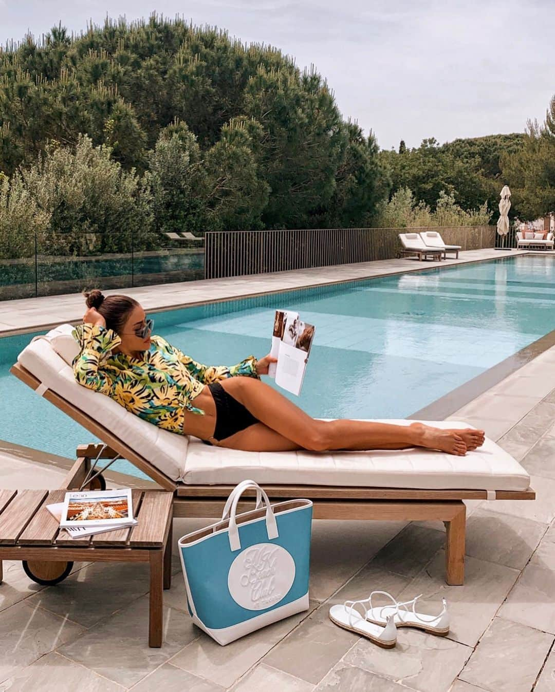 Camila Coelhoさんのインスタグラム写真 - (Camila CoelhoInstagram)「St. Tropez vibing, in my new @michaelkors summer pieces! 🧡 #MichaelKorsCollection #MKBeachClub #ad ———— Vibes em St Tropez !!! ☀️ Usando produtos da coleção praia de @michaelkors」5月24日 0時22分 - camilacoelho