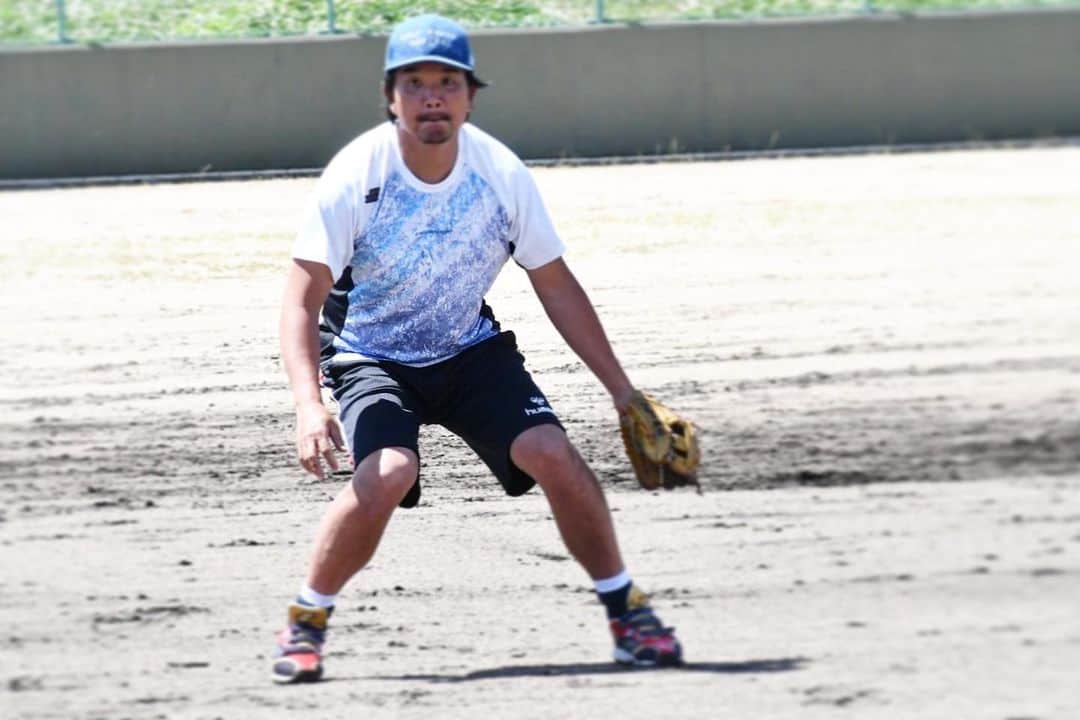 大西宏明のインスタグラム：「野球辞めて⚾️7年間 呑んだくれの日々を送ってた身体の改良は難航しております😂😂😂 #プロ野球 #辞めて ？？ #クビになって #7年間  #ロクな運動ゼロ #呑んだくれ  #暴飲暴食  #気合いで #鍛えなおす  #甘くないよね #難航中  #今月から下半身 #まだまだ先は長い  #堺シュライクス  #smile #ほなっ！！」