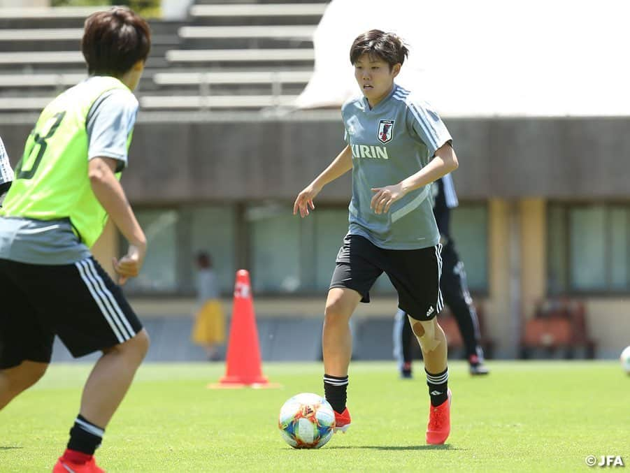 日本サッカー協会さんのインスタグラム写真 - (日本サッカー協会Instagram)「なでしこジャパン 国内合宿2日目！この日はYo-Yoテストや5対5を実施しました。ゴールが決まると会場には歓喜の声が出て響き渡っていました🙌 ・ ＜FIFA女子ワールドカップフランス2019＞ なでしこジャパン🇯🇵試合日程  6/10 25:00 vsアルゼンチン🇦🇷 6/14 22:00 vsスコットランド🏴󠁧󠁢󠁳󠁣󠁴󠁿 6/20 04:00 vsイングランド🏴󠁧󠁢󠁥󠁮󠁧󠁿 📺フジテレビ系列、NHK BS、J SPORTSで生中継！ ・ #nadeshiko #世界のなでしこ #なでしこジャパン#FIFAWWC」5月24日 0時51分 - japanfootballassociation