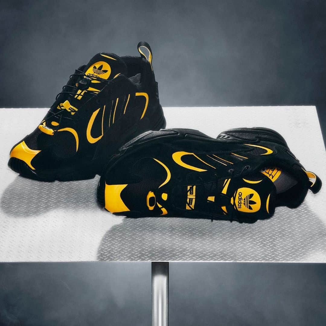 Sneaker Newsさんのインスタグラム写真 - (Sneaker NewsInstagram)「Japanese Graffiti legend WANTO collaborates with adidas Originals on a capsule inspired by the nocturnal art form. Gore-Tex in these Yung-1s is everything. For a look at the full capsule (and details on their NYC exhibit open to the public), tap the link in our bio.」5月24日 0時54分 - sneakernews