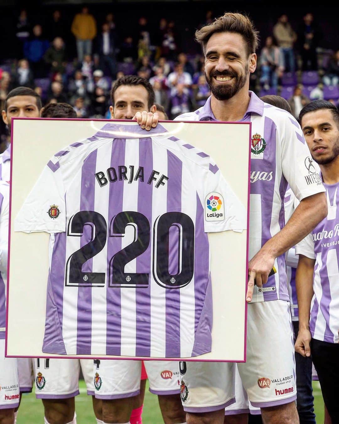 LFPさんのインスタグラム写真 - (LFPInstagram)「💜🙌🏻💜 • #BorjaFernandez #RealValladolid #LaLigaSantander #LaLiga #LaLigaHistory」5月24日 0時57分 - laliga