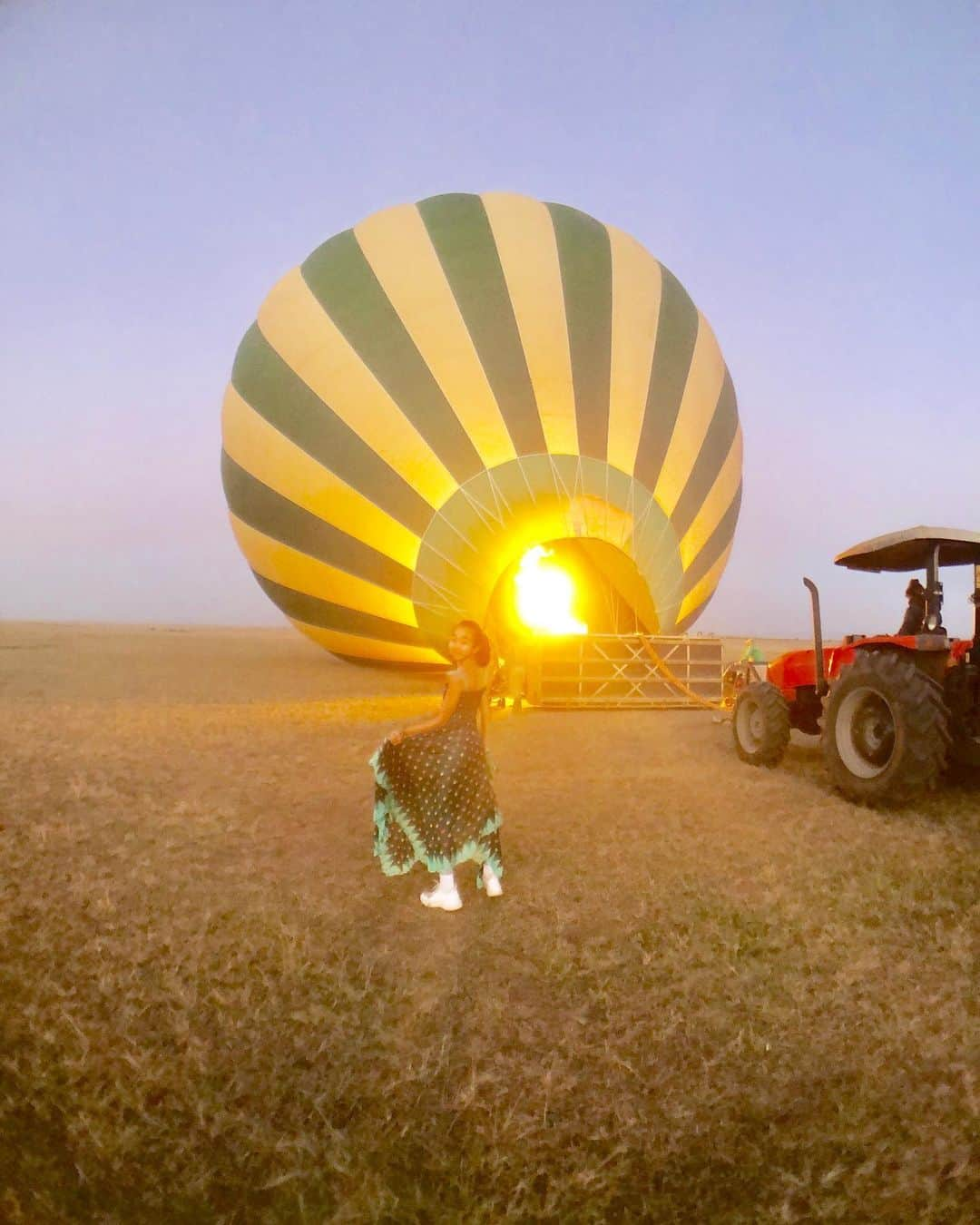 Laraさんのインスタグラム写真 - (LaraInstagram)「A hot air ballon ride 🎈 . 最終日の朝は気球にも乗ったよ。 ありがとう、マサイマラ🇰🇪 また来たいな。」5月24日 1時07分 - fa_la_lara