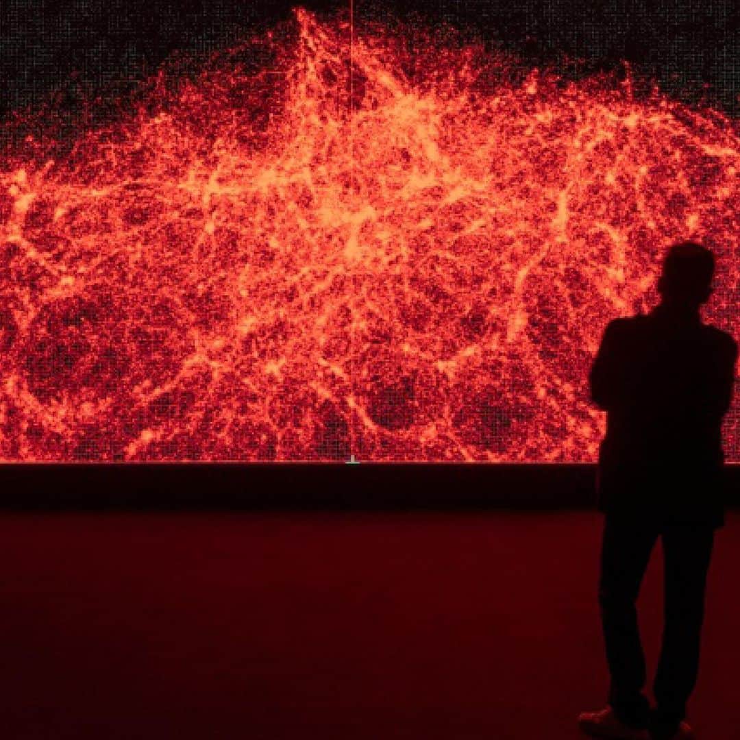 ZOO Magazineさんのインスタグラム写真 - (ZOO MagazineInstagram)「Beyond Thinking  Ryoji Ikeda asks the fundamental questions of humanity and existence. In his auditory and visual art pieces, he brings together the elementary particles and the in nite reach of the universe. At the 58th International Art Exhibition, La Biennale di Venezia, he presents his latest work, the first variation of data-verse.  Read more about his project in our new summer issue #63  ___ #zoomagazine #outsoon #63 #summerissue #ryojiikeda」5月24日 1時23分 - zoomagazine