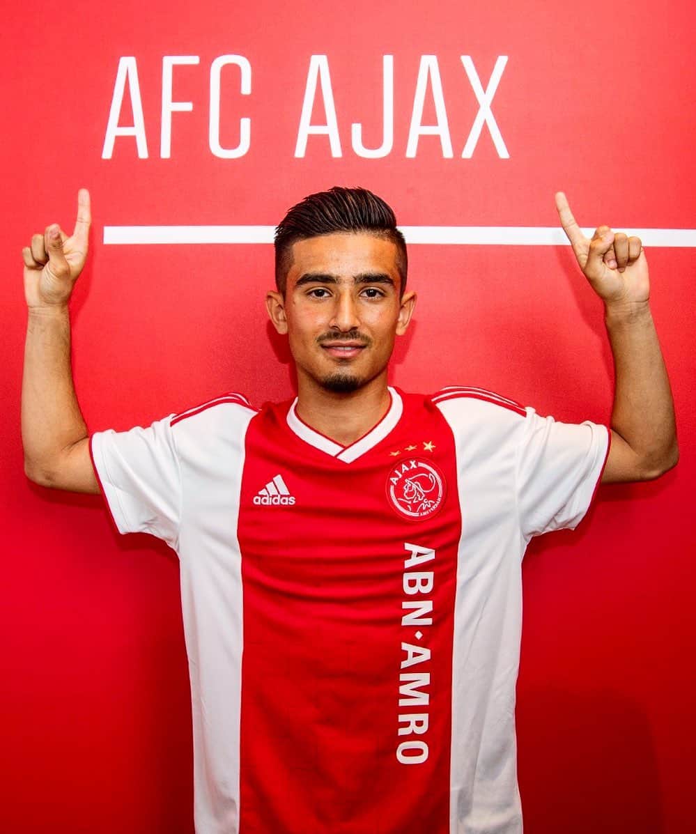 アヤックス・アムステルダムさんのインスタグラム写真 - (アヤックス・アムステルダムInstagram)「Naci Ünüvar = AFC Ajax ❌❌❌ #Naci2022」5月24日 1時30分 - afcajax