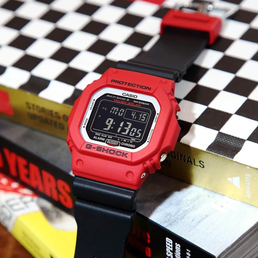 G-SHOCKさんのインスタグラム写真 - (G-SHOCKInstagram)「SPECIAL COLOR  初代G-SHOCKのフォルムを受け継ぐGW-M5610に、G-SHOCKのキーカラーであるブラック、レッド、ホワイトの3色を配したNewモデル。  The new color model from GW-M5610 series, which inherits its form from the very first G-SHOCK model. Colors of black, red, and white are used, which are also the brand color of G-SHOCK.  GW-M5610RB-4JF  #g_shock #gw5600 #gwm5610 #newcolor #watchoftheday」5月23日 16時56分 - gshock_jp