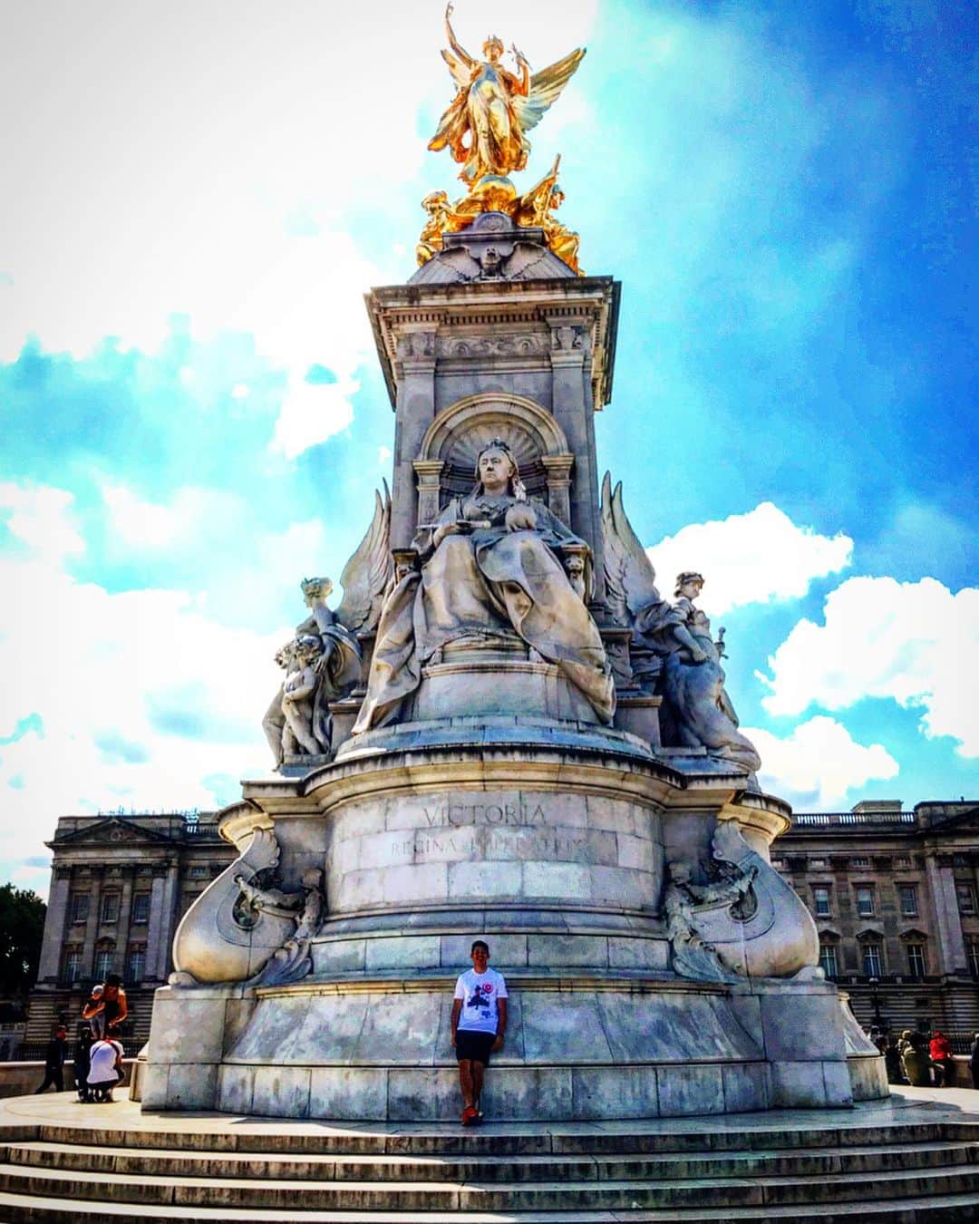 藤田慶和さんのインスタグラム写真 - (藤田慶和Instagram)「バッキンガム宮殿🤴🏼👸🏼 #イギリス #バッキンガム宮殿 #🇬🇧 #uk #貴族 #buckinghampalace」5月23日 17時19分 - yoshikazu15
